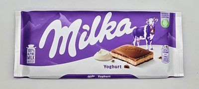 Молочний шоколад Milka Yoghurt 100г 5032 фото